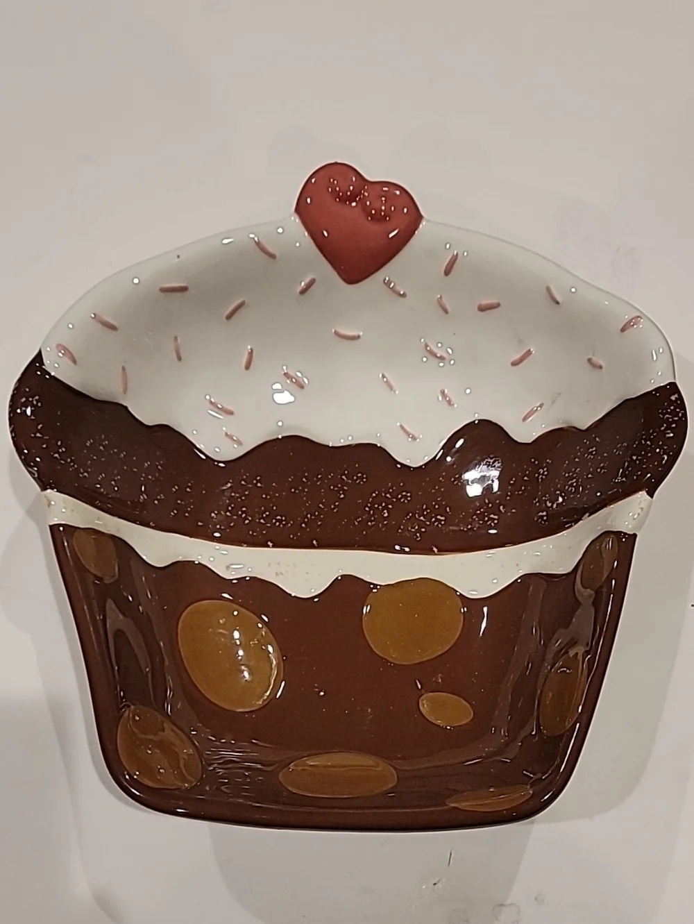 Cupcake Art Ceramic Dish Set in Pink and Brown Set Of 3